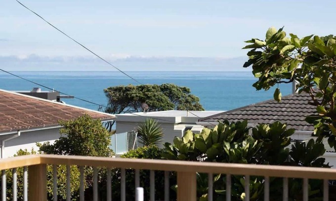 Rewa Cottage | Blue Water Cottage - Beachside Retreat