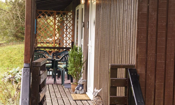 Cenarth Ski Chalet | Bluebell Lodge set in a Beautiful 24 acre Woodland Holiday Park