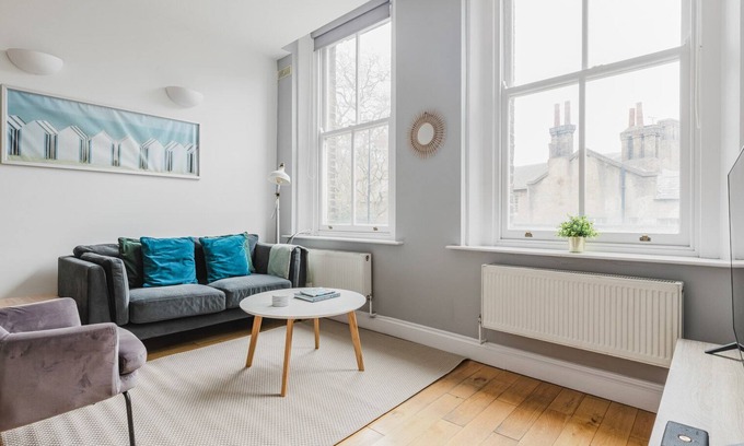 Barbican Apartment | Blueground | Clerkenwell, near Moorgate & tube