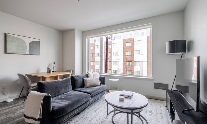 Yesler Terrace Apartment | Blueground | First Hill, rooftop & gym, nr SU