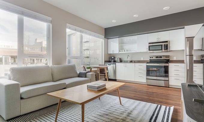 Overlake Apartment | Blueground | Overlake, gym & w/d, nr park