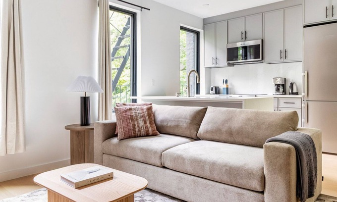 Williamsburg Apartment | Blueground | South Williamsburg, view, nr Domino Park
