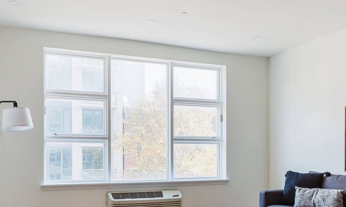 Williamsburg Apartment | Blueground | Williamsburg, balcony, nr McCarren Park