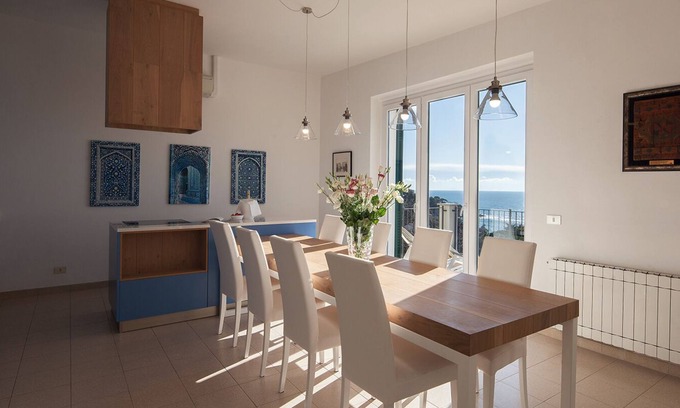 Tellaro Apartment | BlueLine - Apartment with large terrace, a few steps from the sea