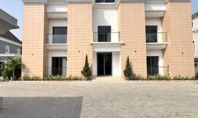Ofin Apartment | Bluerock Residences