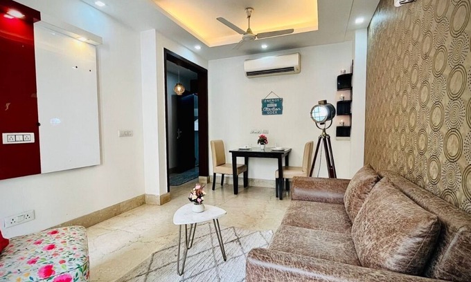Sainik Farm House | BluO Classic 1BHK - MAX Hospital Saket
