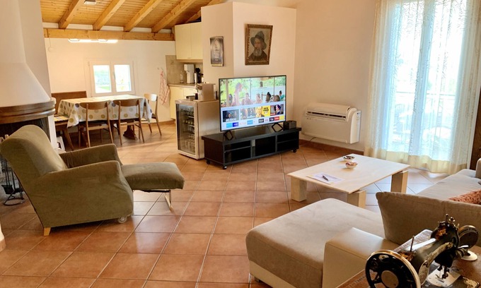 Comano Apartment | BnB Walterina Comano Lugano Ticino. Close to the city but in a quiet town