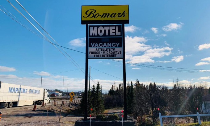 North Bay Hotel | Bo-Mark Motel