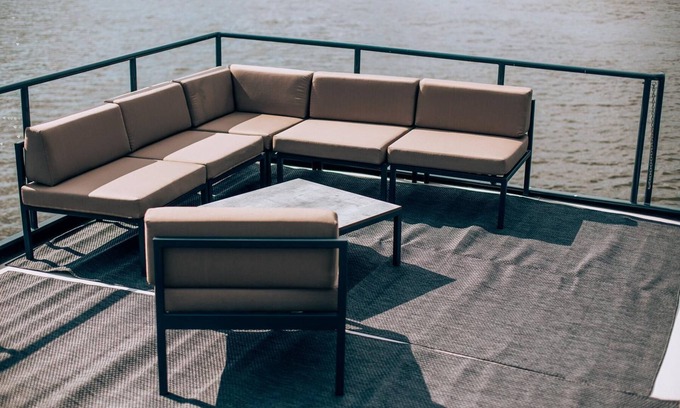 Zeuthen Boat Rental | Boat 'Hausboot Charlottenburg' with Lake View, Wi-Fi and Air Conditioning