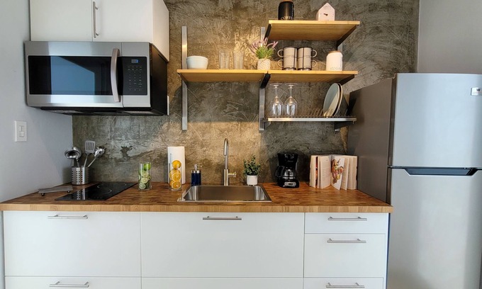 Cangrejo Arriba Apartment | Boho Chic Apartment close to the airport and the beach with a private bathtub