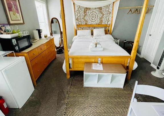 Pacific Beach Bed & Breakfast | Boho Chic Beach Suite