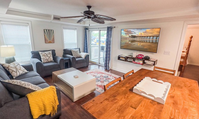 Savannah Beach Condo | Boho Escape-Steps to beach/pier, pool, shop, dine