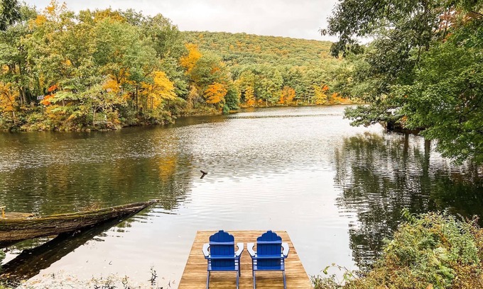 Jefferson House | Boho New Jersey lake house 1 hour from NYC