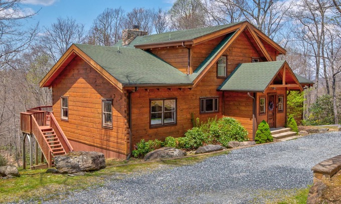 Boone House | Boles Lodge - Hot Tub - Game Room - Outdoor Fireplace - Huge cabin near Blowing Rock!
