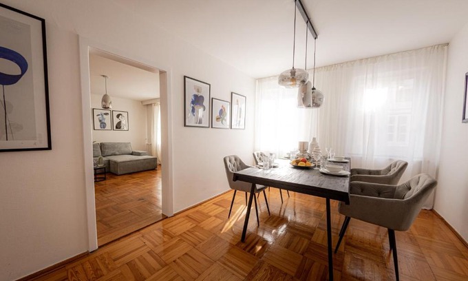 Landshut Apartment | Bonnystay Landshut Gallery im Zentrum