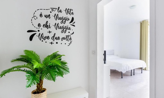 Gallaratese Apartment | Bonola M1 Bright & Functional Flat