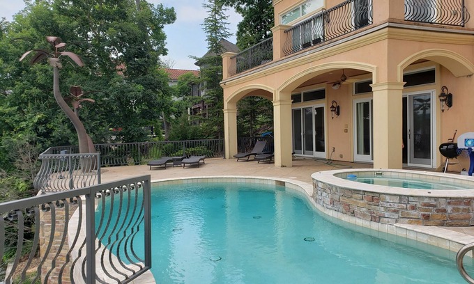 Osage Beach House | Book Early for this Main Channel View Home with Private Pool