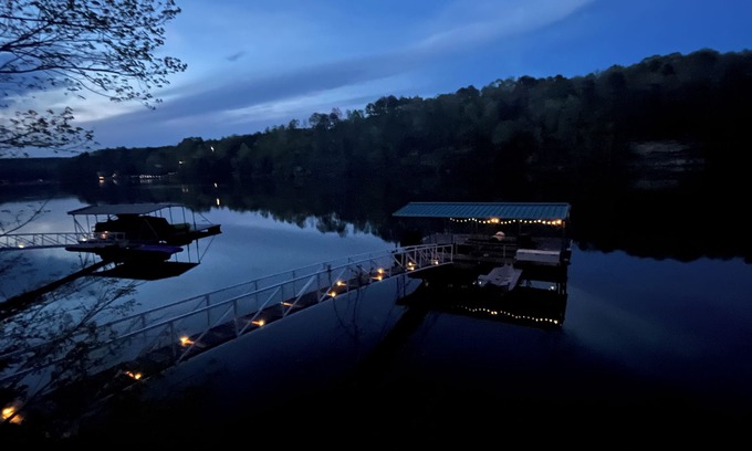 Crane Hill House | Book Your Fall Dates Now! Football, Fire Pit & Lake Fun!