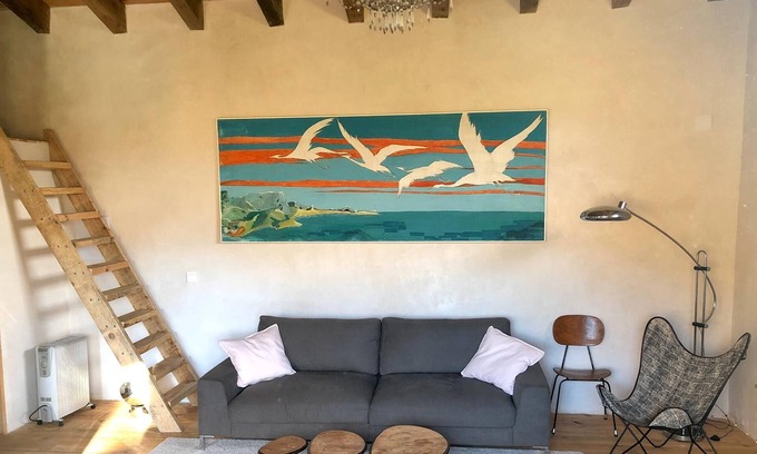 Olot House | Booth in the middle of nature