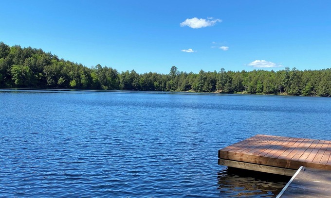 Lac-du-Cerf Ski Chalet | Bord de l'eau - Chalet - Lac-du-Cerf - Lac navigable