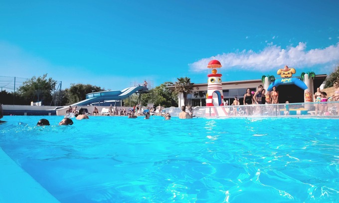 Domino House | Bord de mer | Mobil-home TV | Piscine intérieure