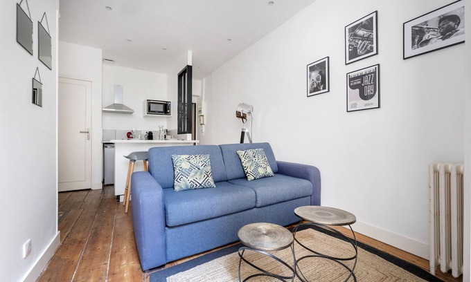 Capucins - Victoire Apartment | Bordeaux city center, charming studio with terrace
