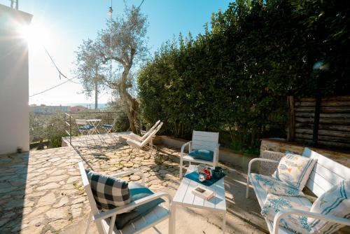 Tellaro Apartment | Borgo Antico - Casa White Tellaro P1