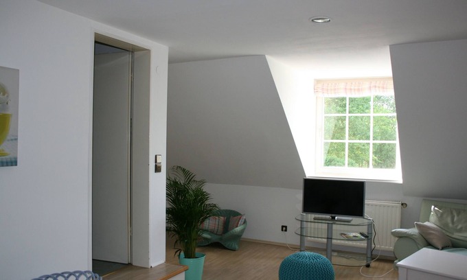 Eyendorf Apartment | Boskoop new 3 BR DG, 68sqm, 1-5 persons, 2 bedrooms, full bath, fitted kitchen, Internet, Garden
