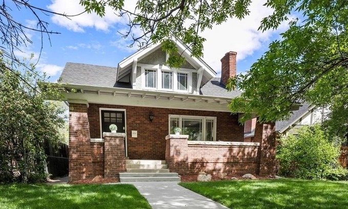 Congress Park House | Botanic Garden Retreat Private Main Floor-AC-Wifi-Free Parking