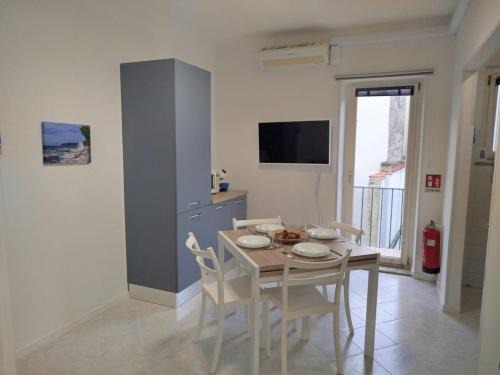 San Giovanni-Chiadino-Rozzol Apartment | Botticelli Sea Apartment