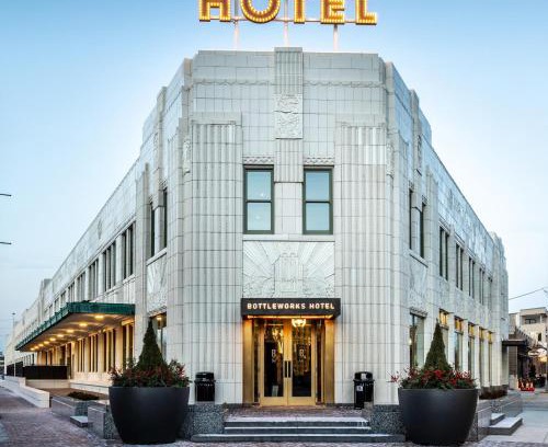 Downtown Indianapolis Hotel | Bottleworks Hotel