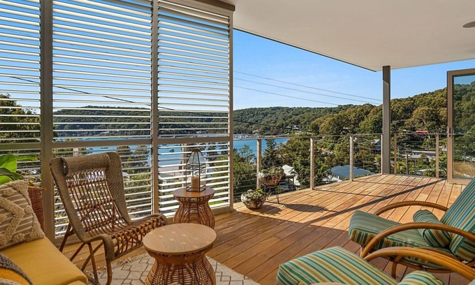 Hardys Bay House | 'Bouddi Galing' by Accom Holidays