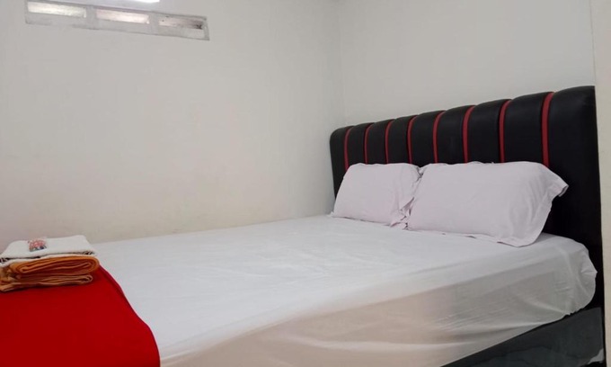 Purwokerto House | Bougenville Guesthouse