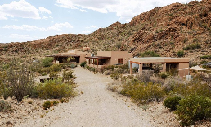 Terlingua House | Boulder Ridge Ranch: Luxury lodging for up to six