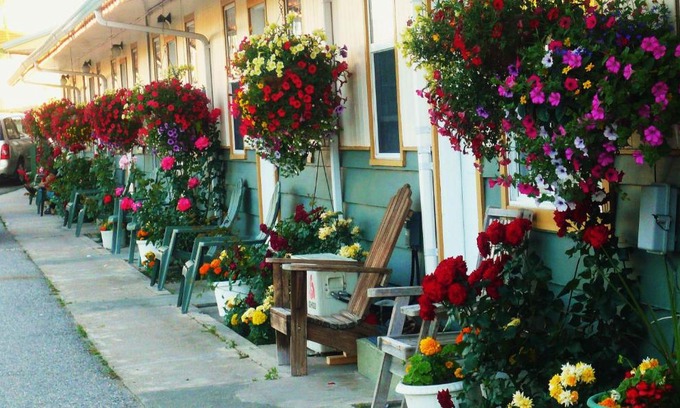 Okanagan-Similkameen Hotel | Boundary Motel