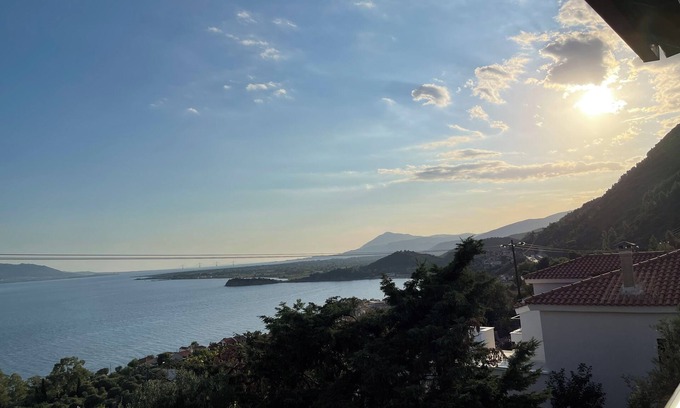 Monastiraki Villa | Boutique Family Villa