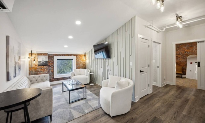 Jackson Hotel | Boutique Hotel | The Thomas Edison Suite