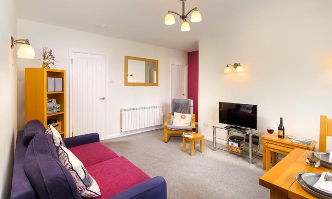 Bowness-on-Windermere Apartment | Bow Peak