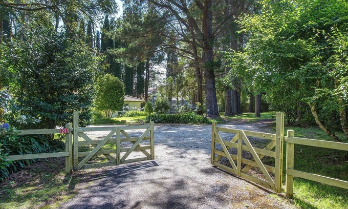 Burradoo House | Bowral Long Stay Weekender- Make This Your Own Country Weekend Getaway