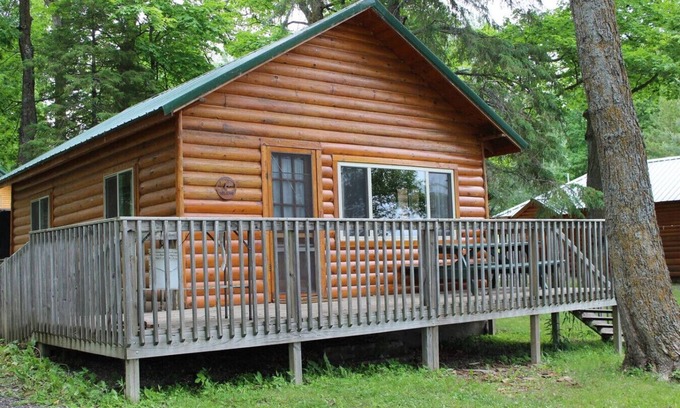 Deer River Cabin | Bowstring Shores Resort - Deer River, MN