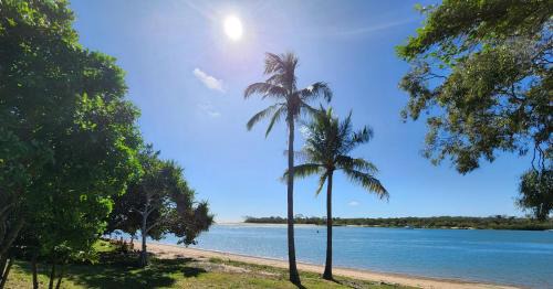 Tannum Sands Hotel | Boyne Island Motel and Villas