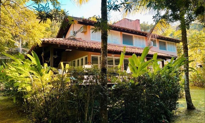 Sao Sebastiao House | Beachfront condominium to relax with the family.