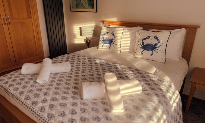 Carlton Colville House | Bracken and Bramble Barn – Spacious Holiday Retreat
