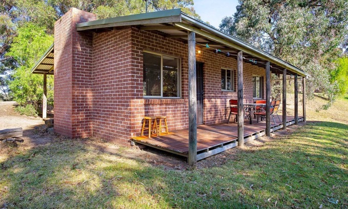 Central Tilba Cabin | Braeside Cabin Three - Parsonsia