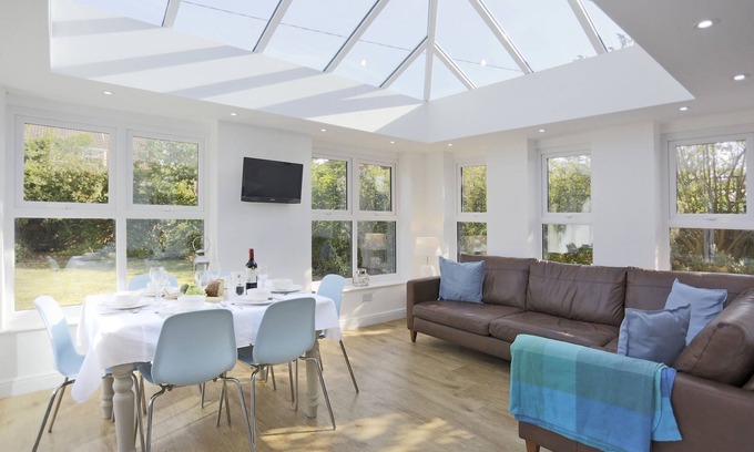 Reydon House | Braeside House - Three Bedroom House, Sleeps 6