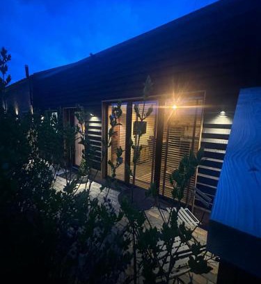 Eckington House | Bramble Cottage