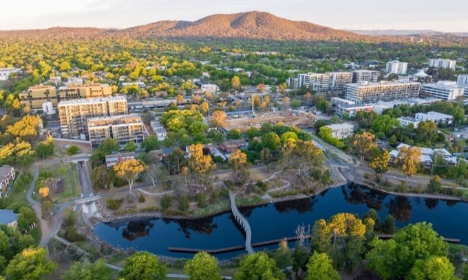 Lyneham Apartment | Brand New 2B1B Apt in Inner North of Canberra