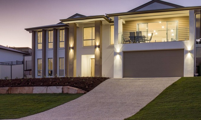 Bundamba House | Brand New Executive Living