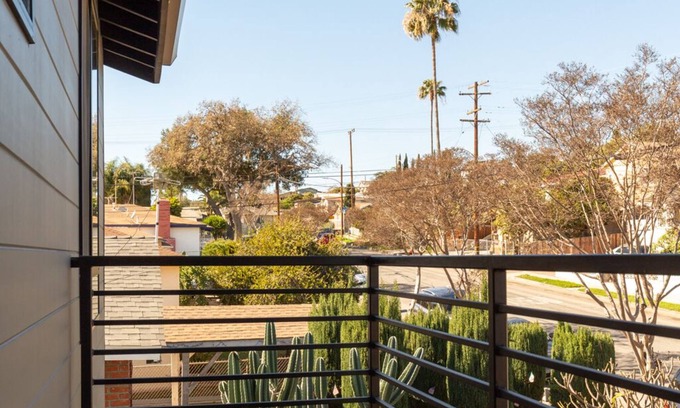 Los Angeles House | Brand new house next to Downtown Los Angeles