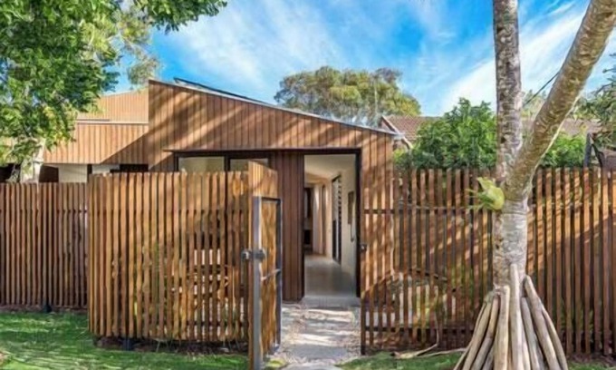 Suffolk Park Apartment | BRANDON STUDIO - Tallow Beach
